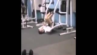 Crazy Guy Workout Routine (Gym Fail)