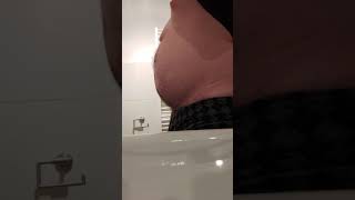 Heavy water Stuffing round belly