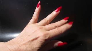 UNGHIE LUNGHE con SMALTO ROSSO