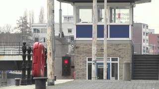 Alles wordt anders, bij de sluis in Zaandam