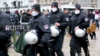 Germany: Unauthorised rally against COVID restrictions blocked by Hamburg police