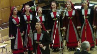 The "Philip Koutev" Choir - "Malka moma si se Bogu moli" by Georgi Genov