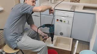 Сверление отверстия под смеситель в каменной мойке DR.GANS