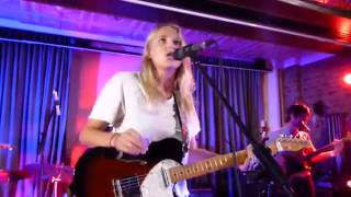 Lissie - Sleepwalking