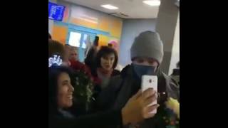Димаш Кудайберген! Встреча в аэропорту - Краснодар!!! Прыжок в бассейне