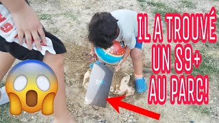 A 2 ANS IL TROUVE UN SAMSUNG S9+ TOUT NEUF AU PARC!!(NO FAKE)