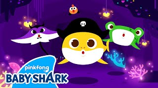 Who Took the Baby Shark's Candies? | Halloween Shark Family | Holiday Special 