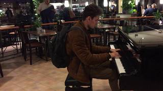THOMAS KRÜGER – THE LAST UNICORN – PIANO VERSION AT RESTAURANT