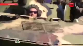 23 05 2014 Срочно!!ЖЕСТЬ !Краматорск!! всплыло видео, где танки давят машины и людей
