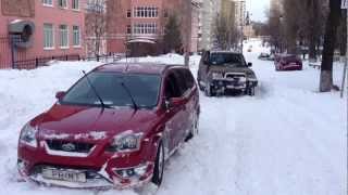 Как правильно вытягивать машину из снежного заноса