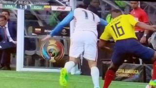 EXPULSADOS! Antonio Valencia de #Ecuador y Jones de #EEUU ve la tarjeta roja directa.