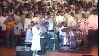 BETTY NELSON & COGIC MASS CHOIR