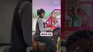 杨一心骑马