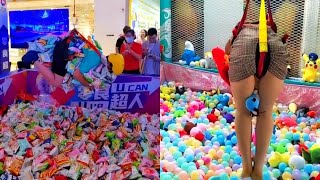 HUMAN SNACKS CLAW MACHINES COMPILATION