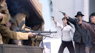 國軍小隊表面要劫持日軍囚車！實際上在敵軍彈藥庫裝了炸彈，時機一到，直接把日軍炸上天