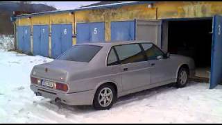 Tatra 700 - výjezd z garáže