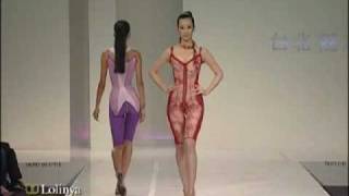 2007蘿琳亞內衣走秀02
