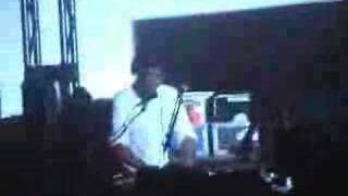 Grand Master Flash Scratch DJ Routine