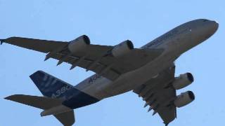 Airbus A380 - пролёт на низкой скорости.