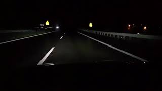 Skoda Rapid Spaceback 2017 Bi-xenon lights test