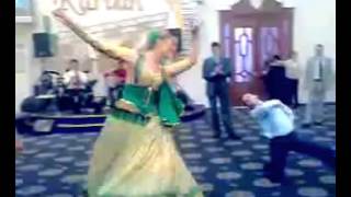 Азербайджанский танец (Naz eleme)Azerbaycan halk dansi
