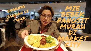BAKMI PANGSIT PAKE BEBEK PANGGANG ......MuRAH DAN GEDE BANGET PORSINYA.