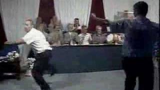 herkes gercek kolbasti diyor buyurun beyler..yer FAROZ