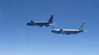 Кадры перехвата самолётов ВВС США над Чёрным морем