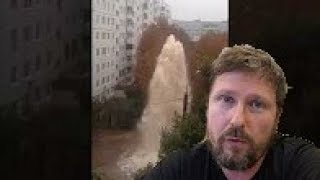 В Харькове из-под земли бьет фонтан
