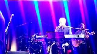 Oliver Dragojević  " NE DIRAJ MOJU LJUBAV"