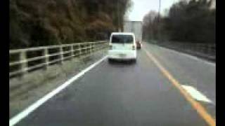 初心者マークのこの車やばいです！後ろにつかれたらあおられますよ！