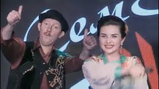 ♫ ♫ КРАСИВАЯ ДЕВУШКА И КОЧЕГАР : ГОРЯЧИЕ ЧАСТУШКИ ДЛЯ НАРОДА .... ))))
