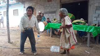 Celestino estás bailando con la Sra Lupe... así  suena la banda  Santiago apostól de arroyo Prieto G