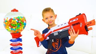 НЕ ПОДЕЛИЛИ КОНФЕТЫ И ЖВАЧКИ NERF Битва за СЛАДОСТИ