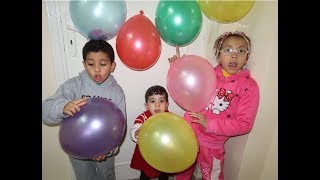 تحدي الهدية داخل البالونات ملكه ضد عبدالله شوفو مين فاز !!