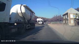 Груженый цементовоз перевернулся на повороте! Вольск.