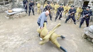 日軍瞧不起農村大爺，不知他是功夫高手，被他1人挑翻20個！