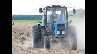 МТЗ 82 культивация АКШ 3,6 - Super woman on a tractor