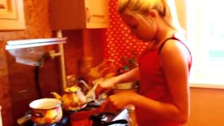 Блондинка на кухне / Kitchen blonde epic fail