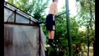 брусья турник( Женя Бабурнич)