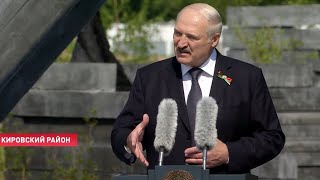 Лукашенко: Как они дeтeй yбивaть могли?! И даже не yбивaть - бросать в колодцы живыми!