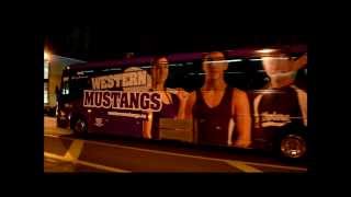 VARIOUS COACHES / BUSES ACTION - MONTREAL BUS STATION