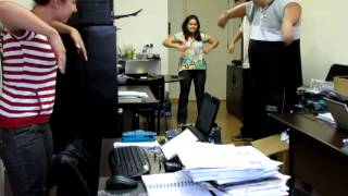 Ginástica Laboral Fit in Company - Coord. Motora e Articulações - Coordenador Robson Pereira