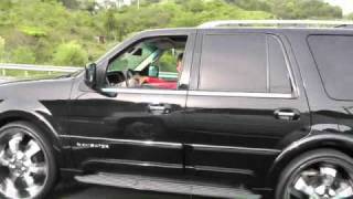 LINCOLN NAVIGATOR 28's