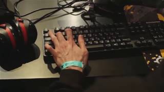 Клавиатура Dendi и моя при игре в DOTA2