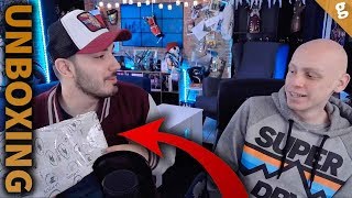La Poste a joué avec cette BOX ? + long Unboxing de la chaîne !