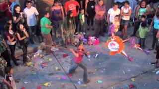 Piñatas - Dia del niño 2012 (parte 2)