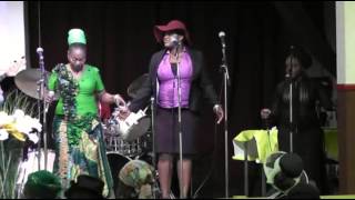 M F M - Dijon 1 AN DEJA, Soeur Marie-Anne ABIA / LOUANGES