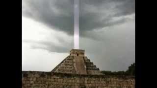 UFO Beam of Light Appears Pyramids Incredible!!