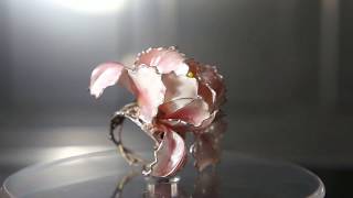 Author's silver ring "Precious flower" by Rita Briali - Fluorita Design Studio